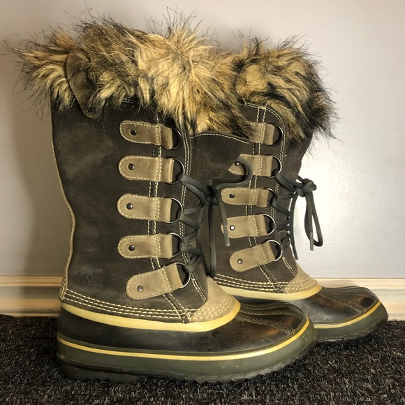 SOREL | Women’s Joan of Arctic™ Waterproof Boots - Picture 4 of 6